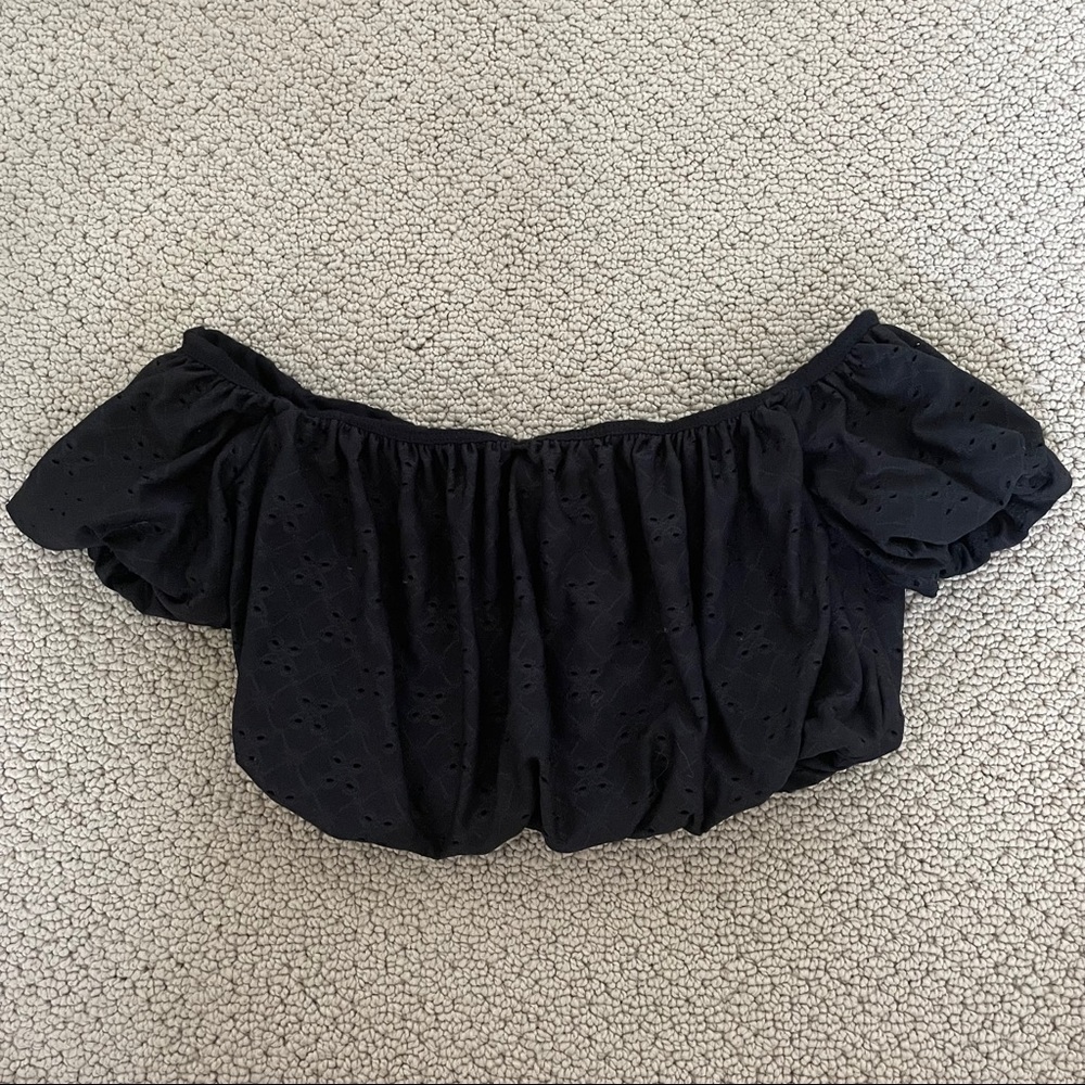 Black crop top